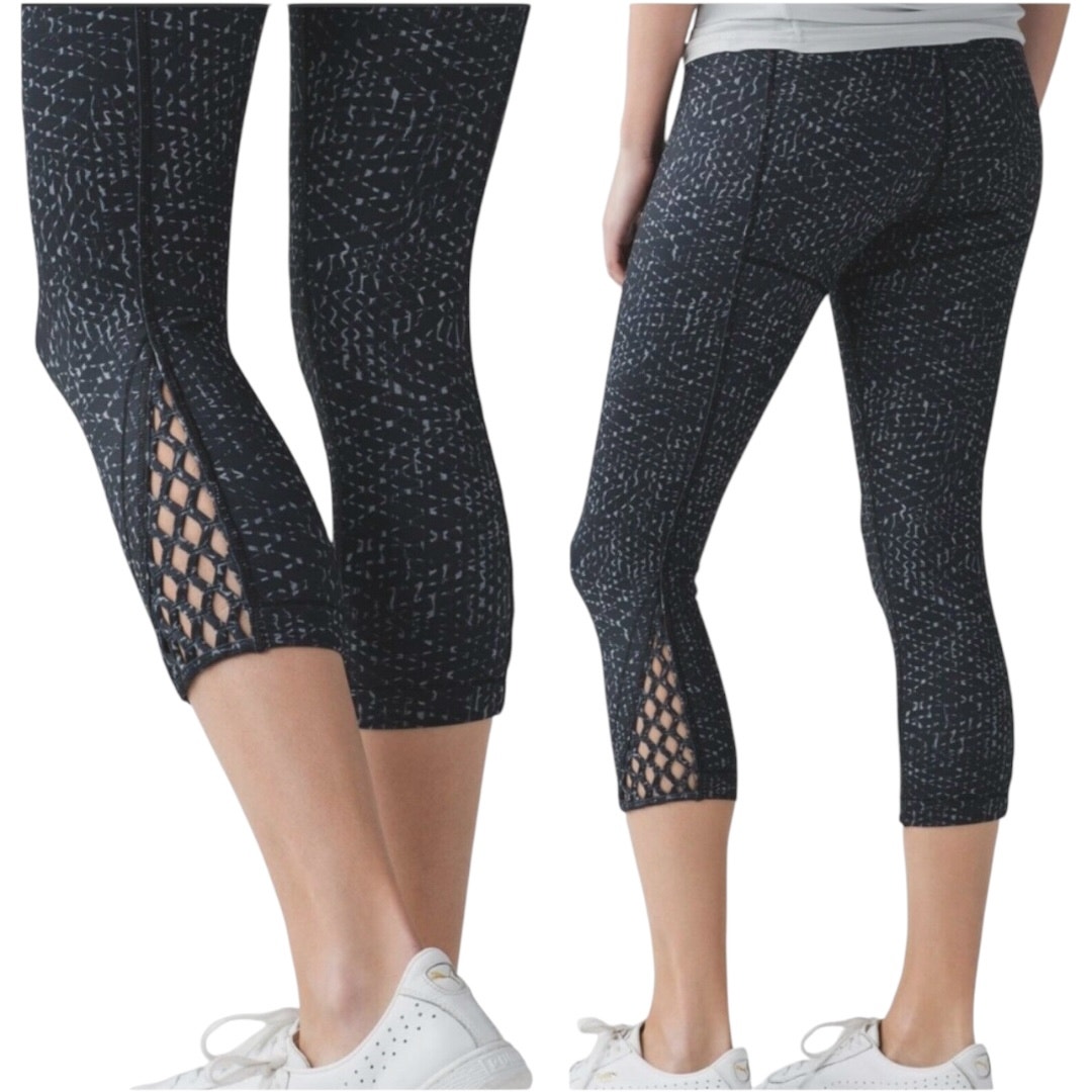 Lululemon True Self Crop Ii High Rise Samba Snake Battleship Black 4 Euc